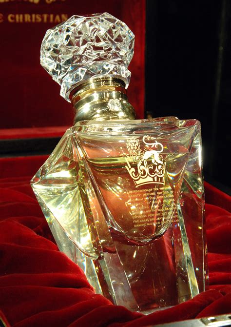 clive christian’s imperial majesty perfume for men.